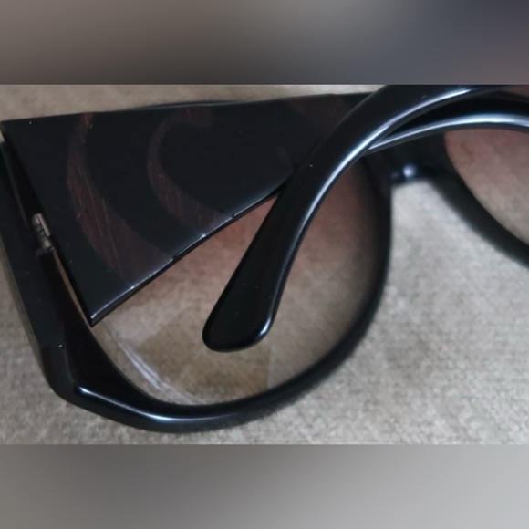 Alexander McQueen sunglasses - Picture 8 of 9